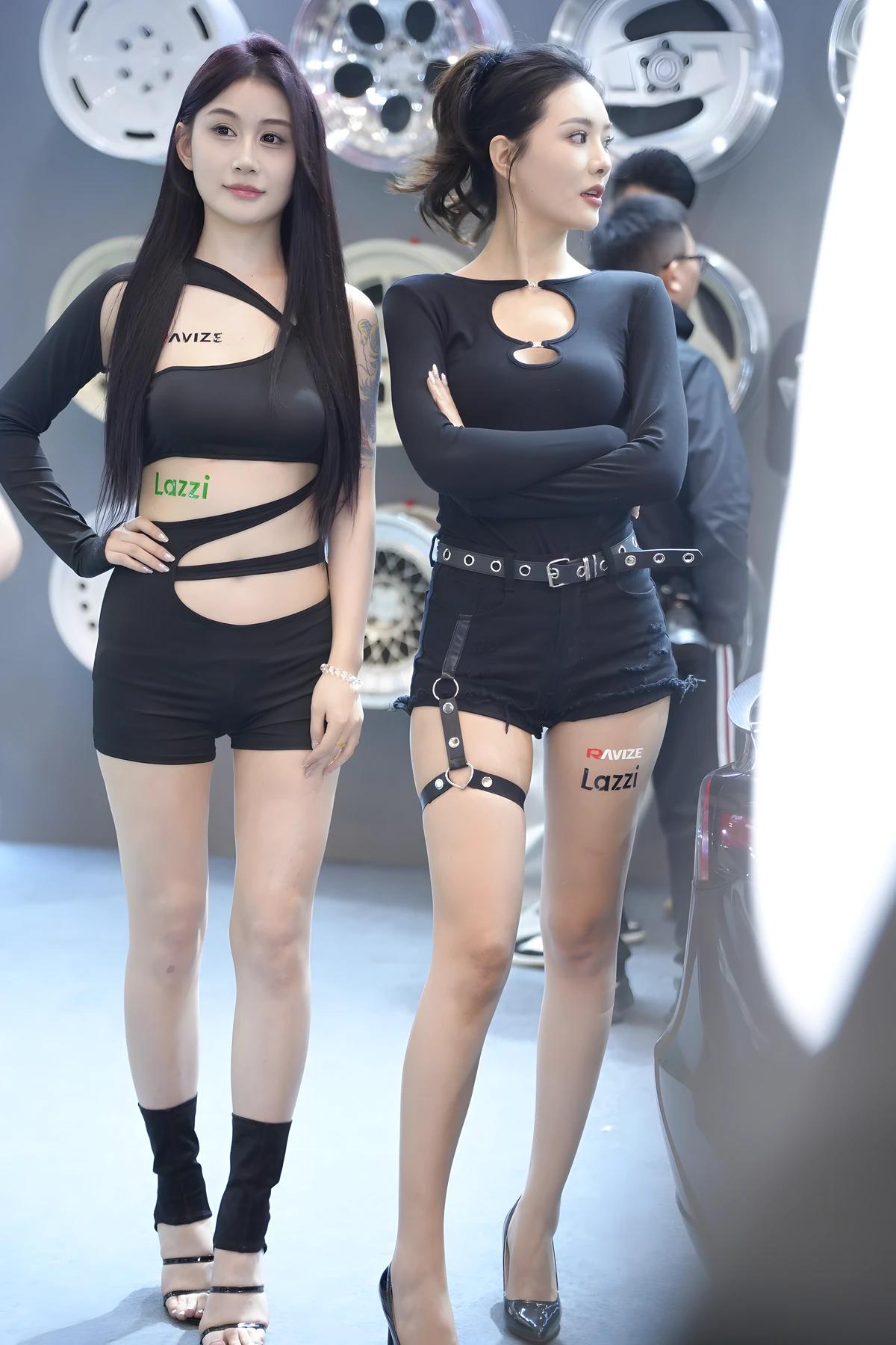 黑色套装裙J8847