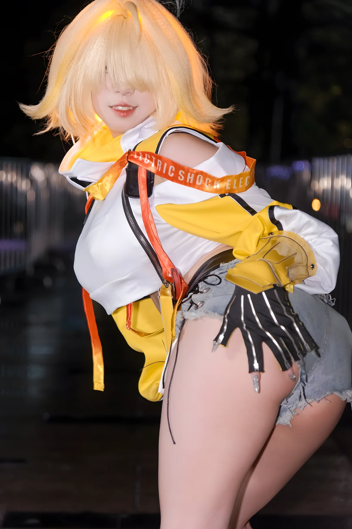 牛仔短裤cos小妹J8959