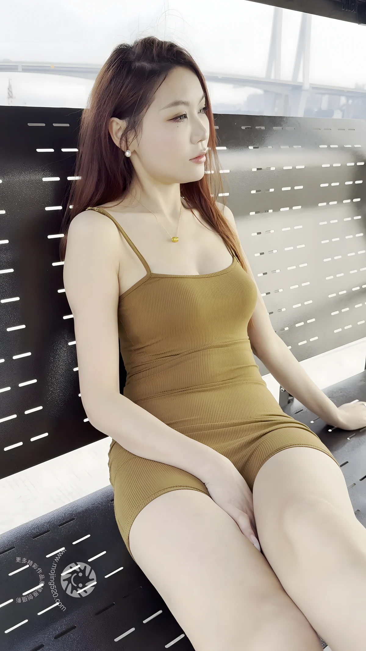 一始专区-短裙长腿美女MF01268