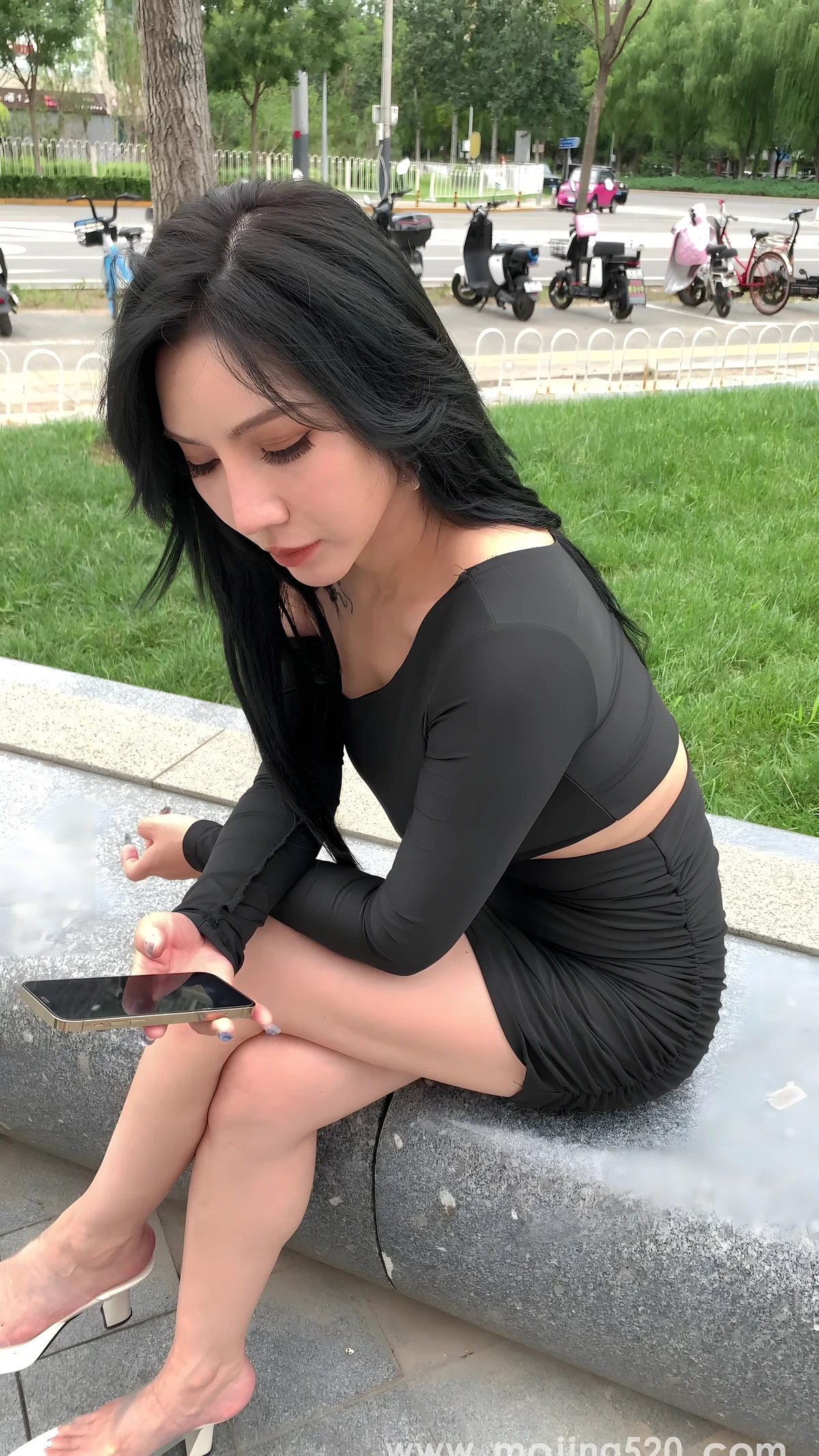 42190208.webp