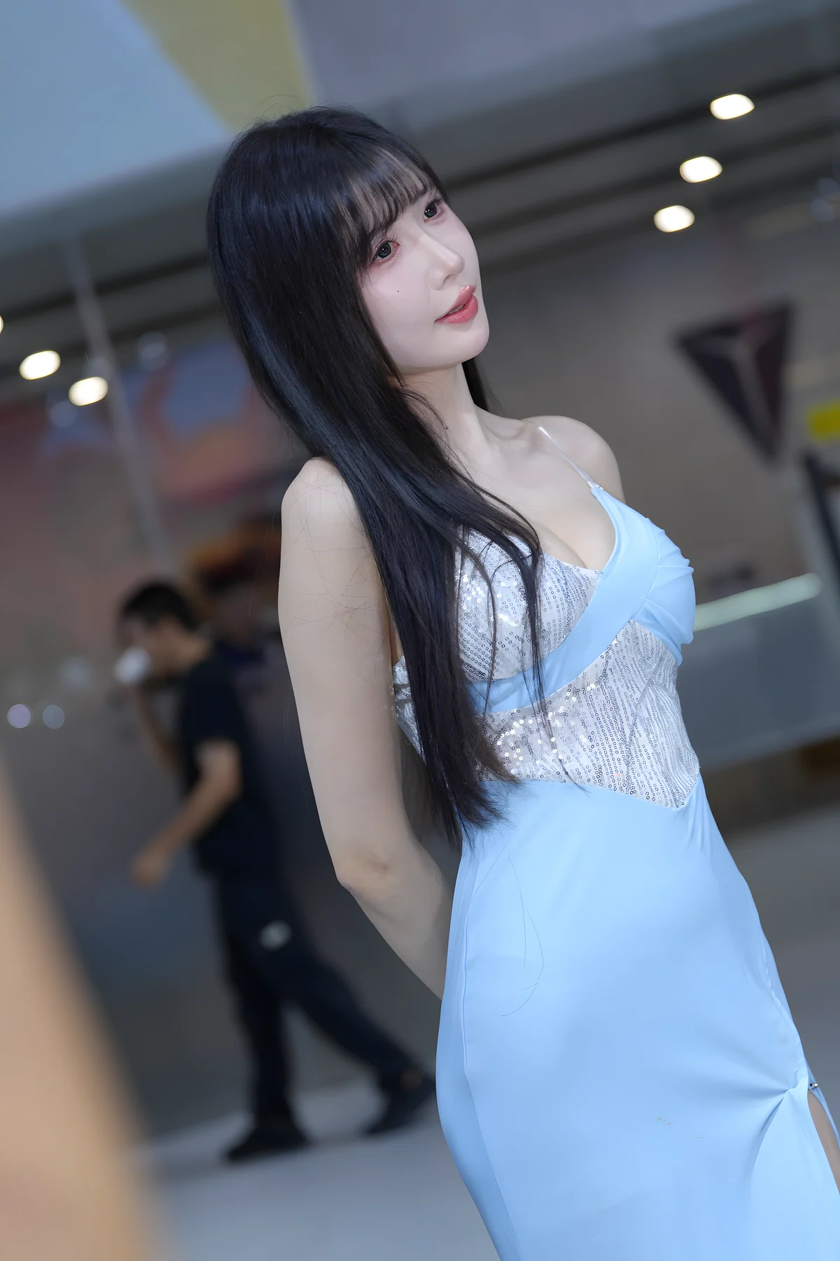 不只是美丽小哈娜J9132
