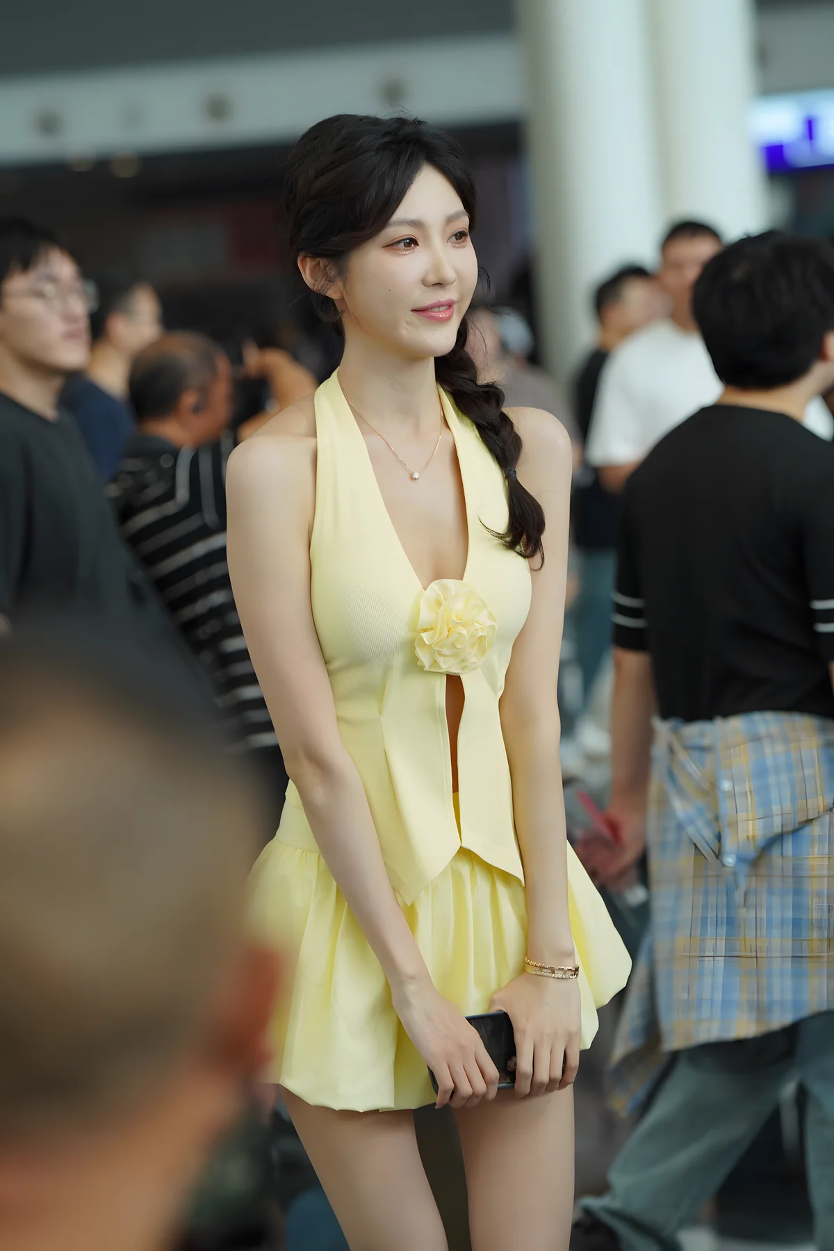 清新灵动妹子J9405