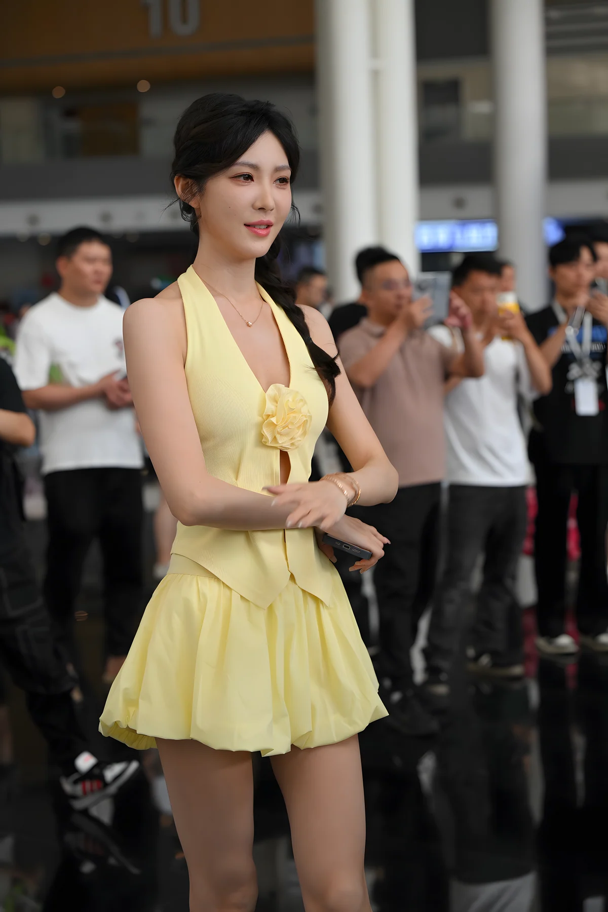 淡雅清新妹子J9423