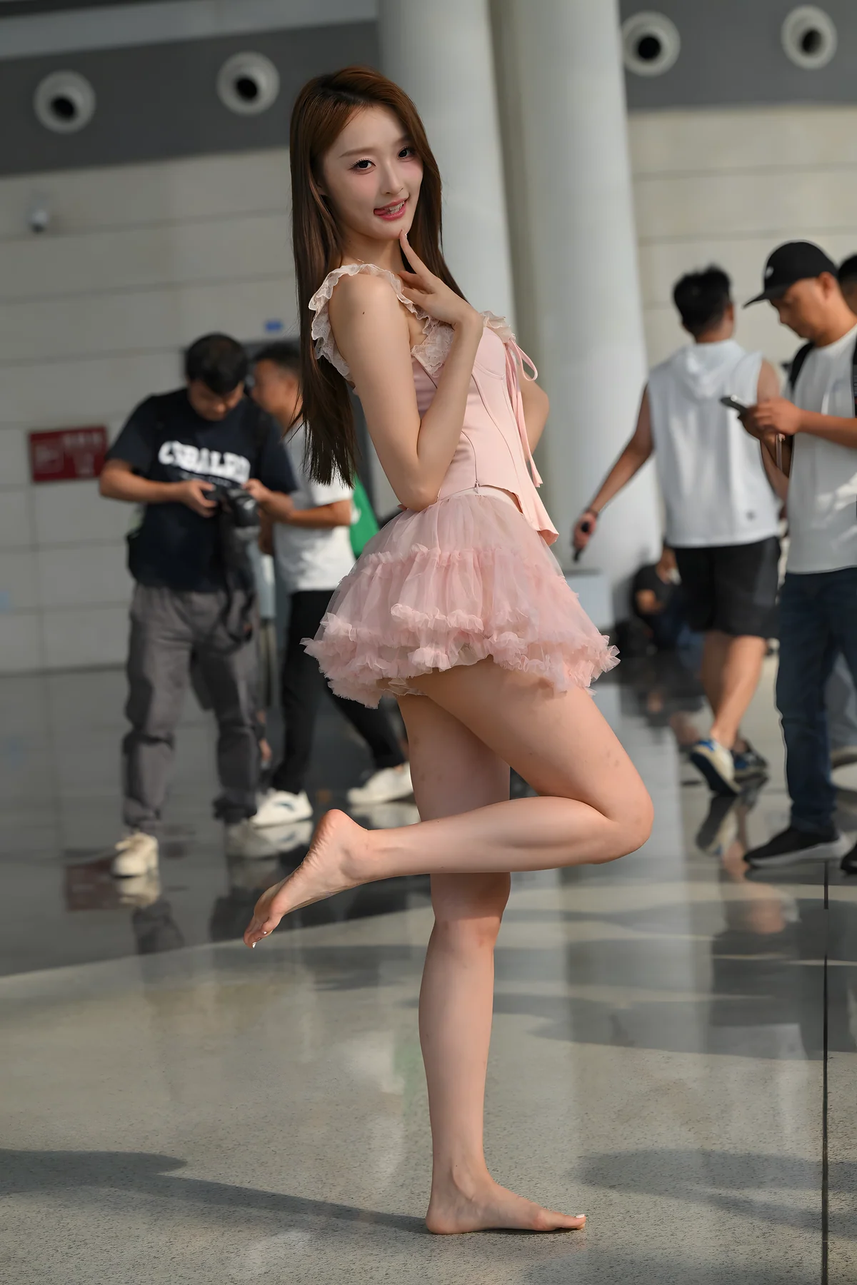 粉色纱裙小桂圆J9449