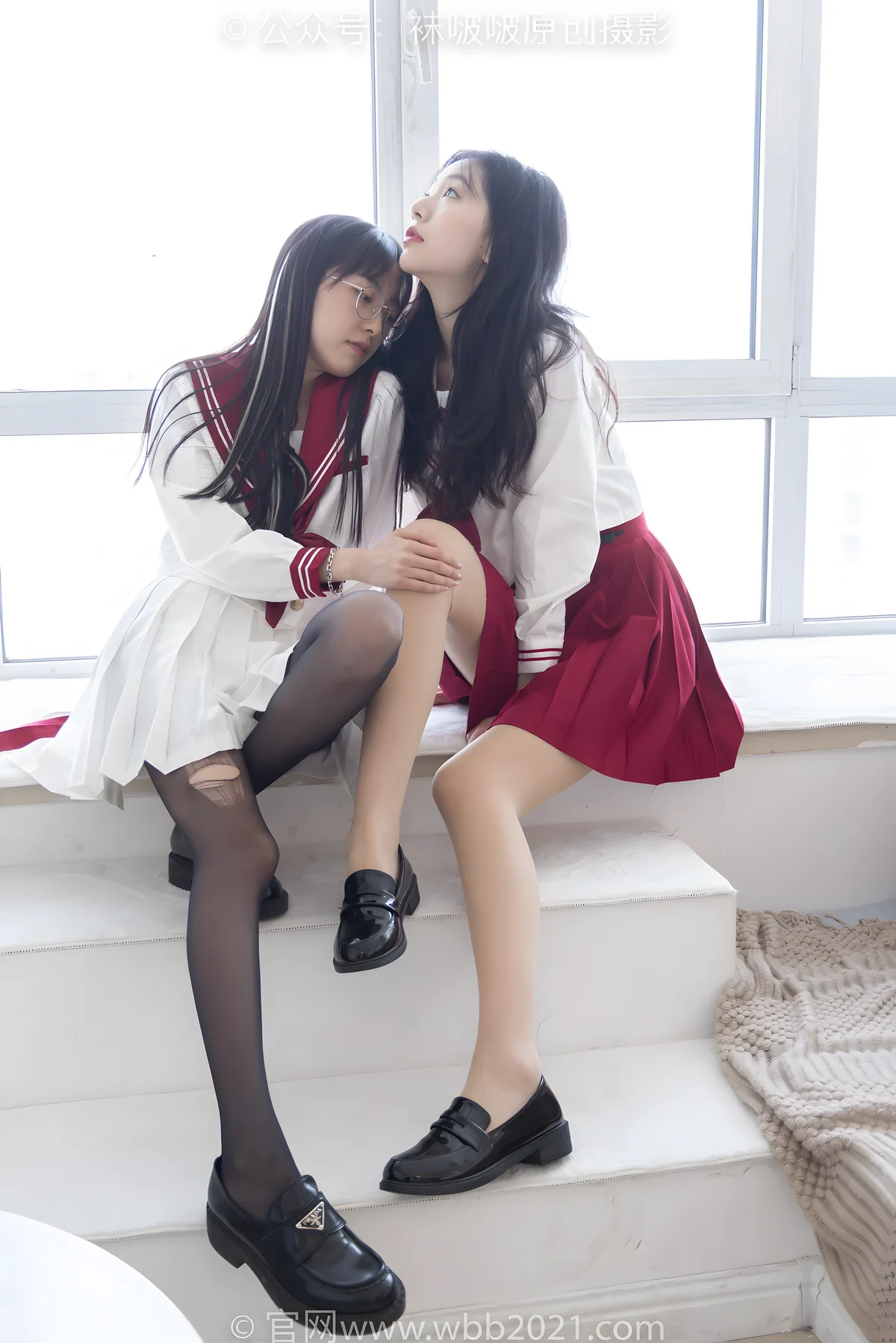 袜啵啵–套图视频合集NO.301-350