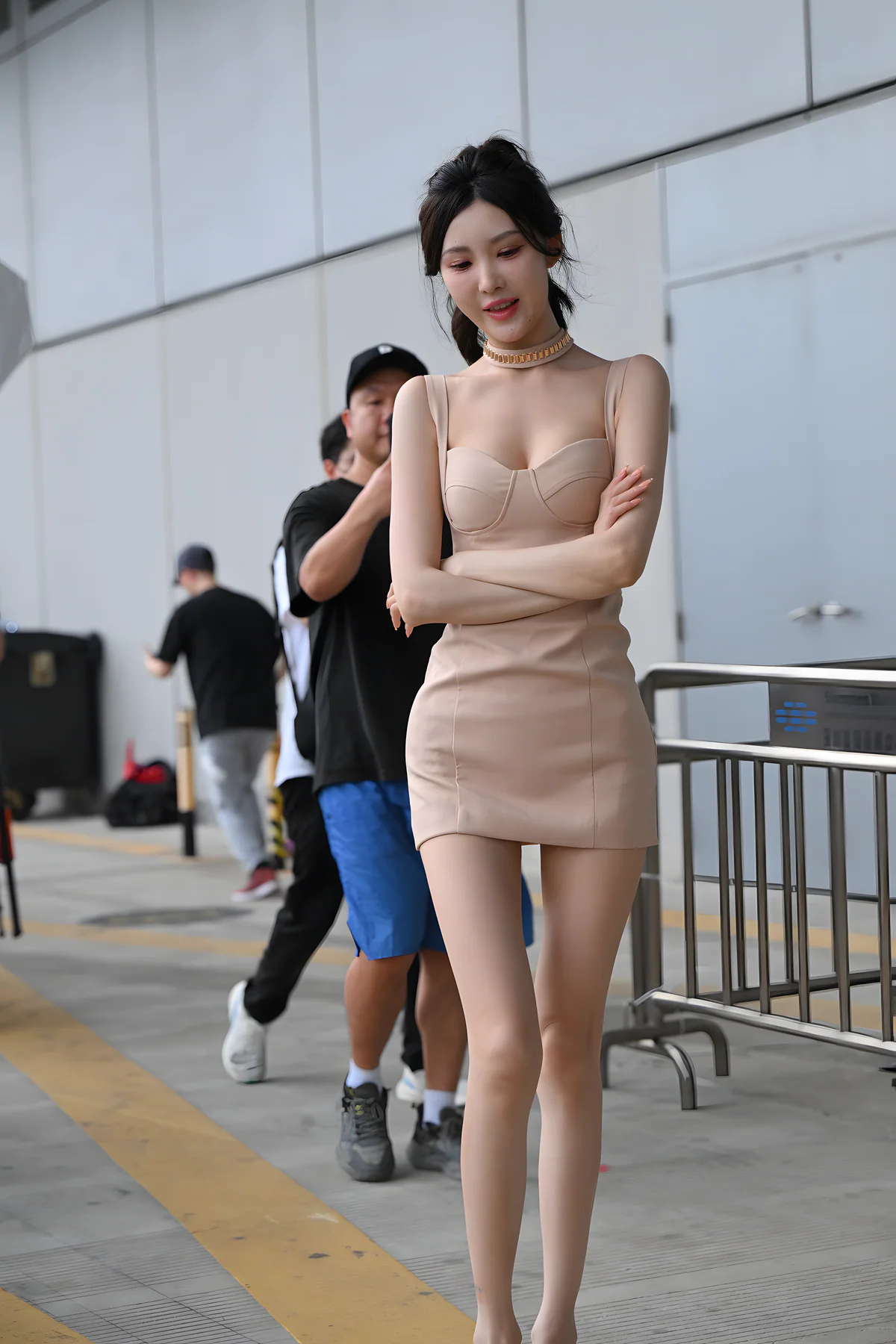 魅力吊带短裙J9636