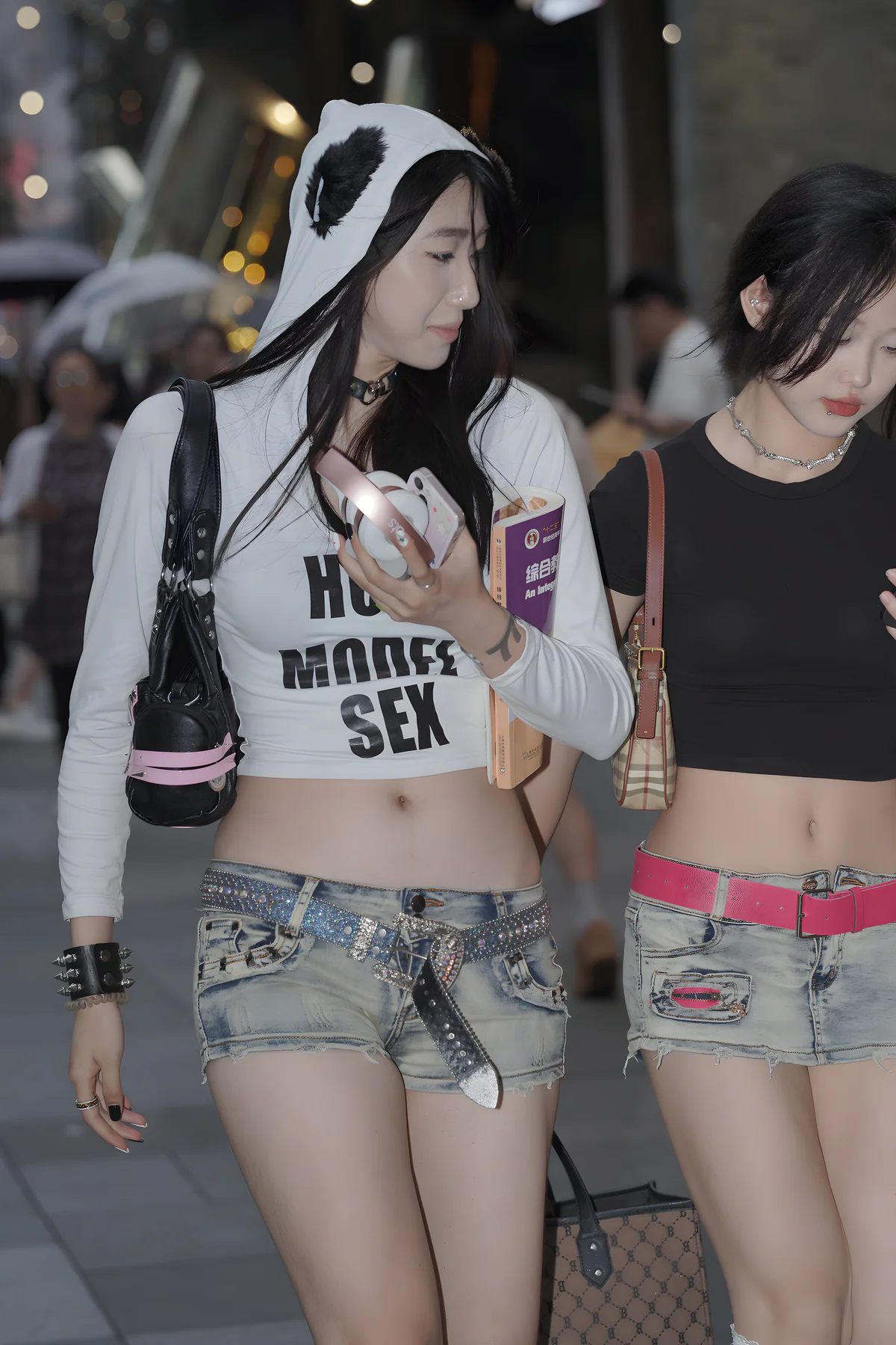 牛仔热裤美女J9803