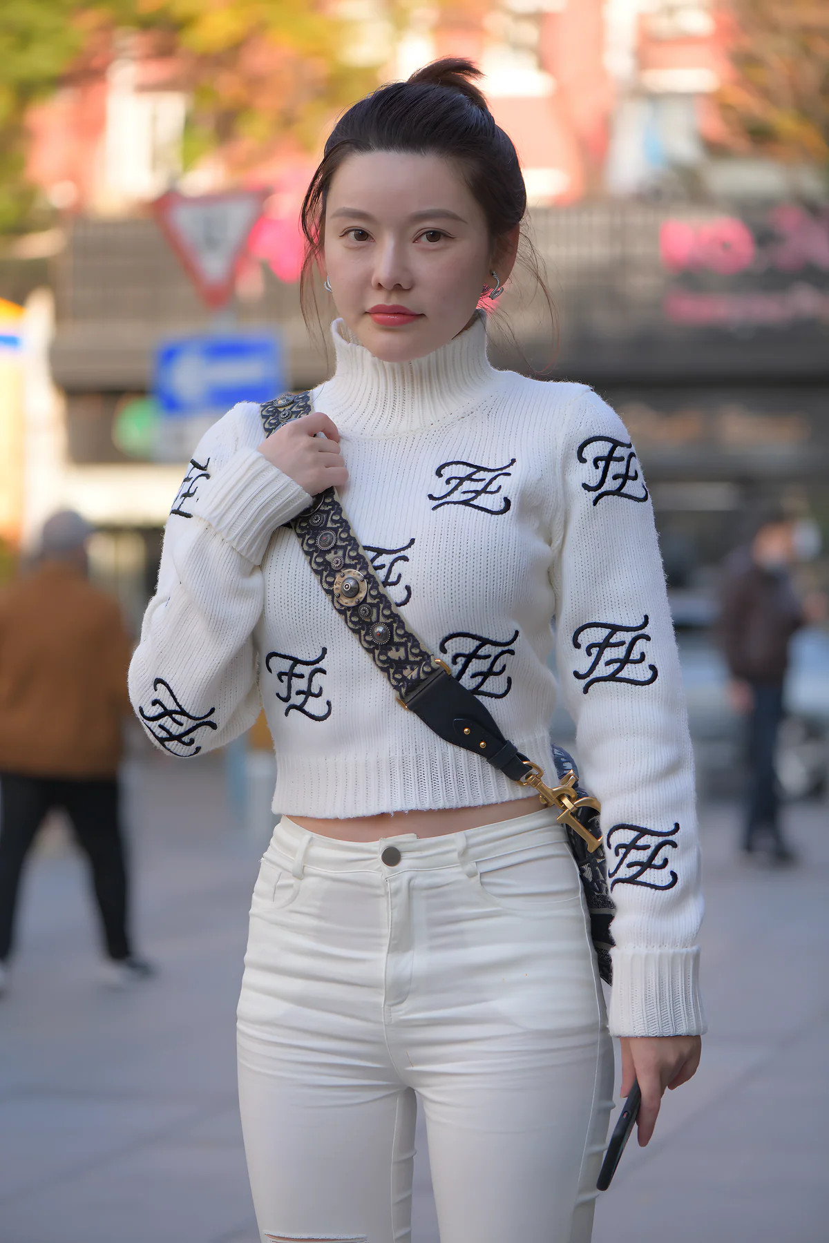 性感白色牛仔裤J9942