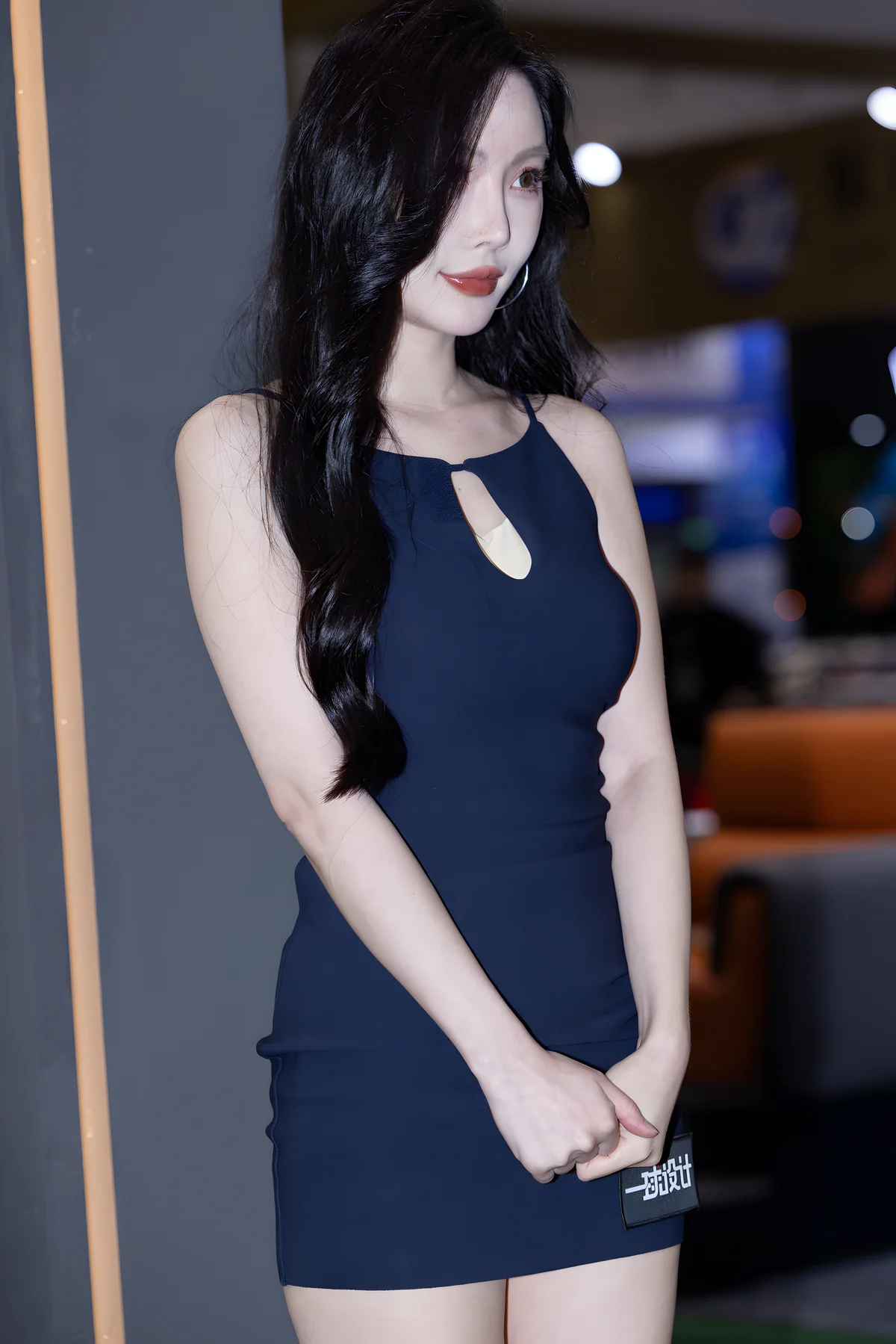 蓝色修身裙J9923