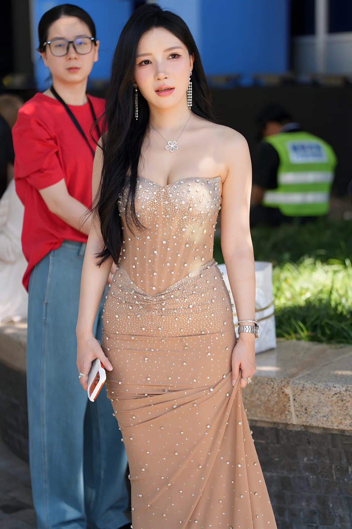 浅褐色晚礼服J9975