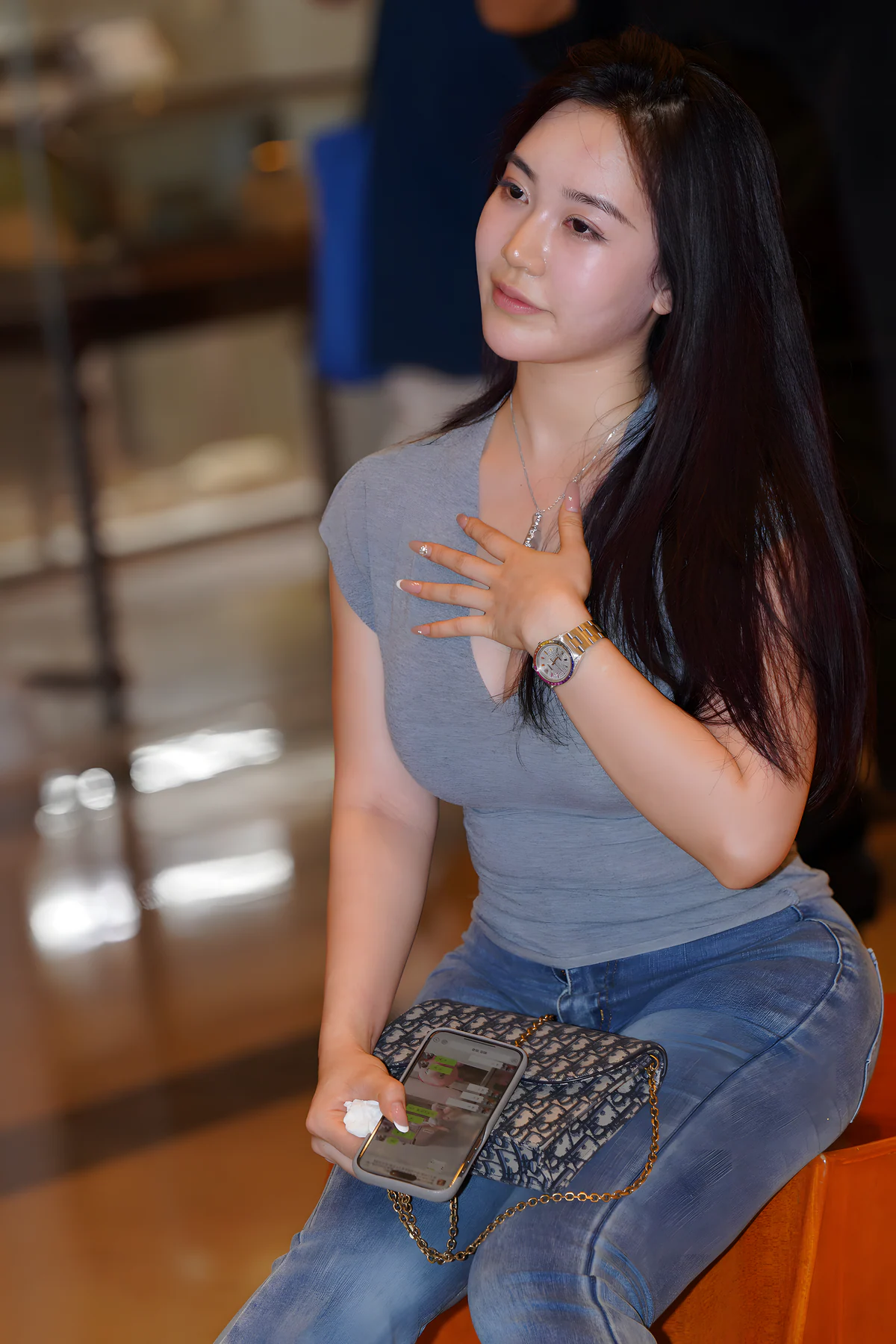 超有料V领牛仔裤J9997